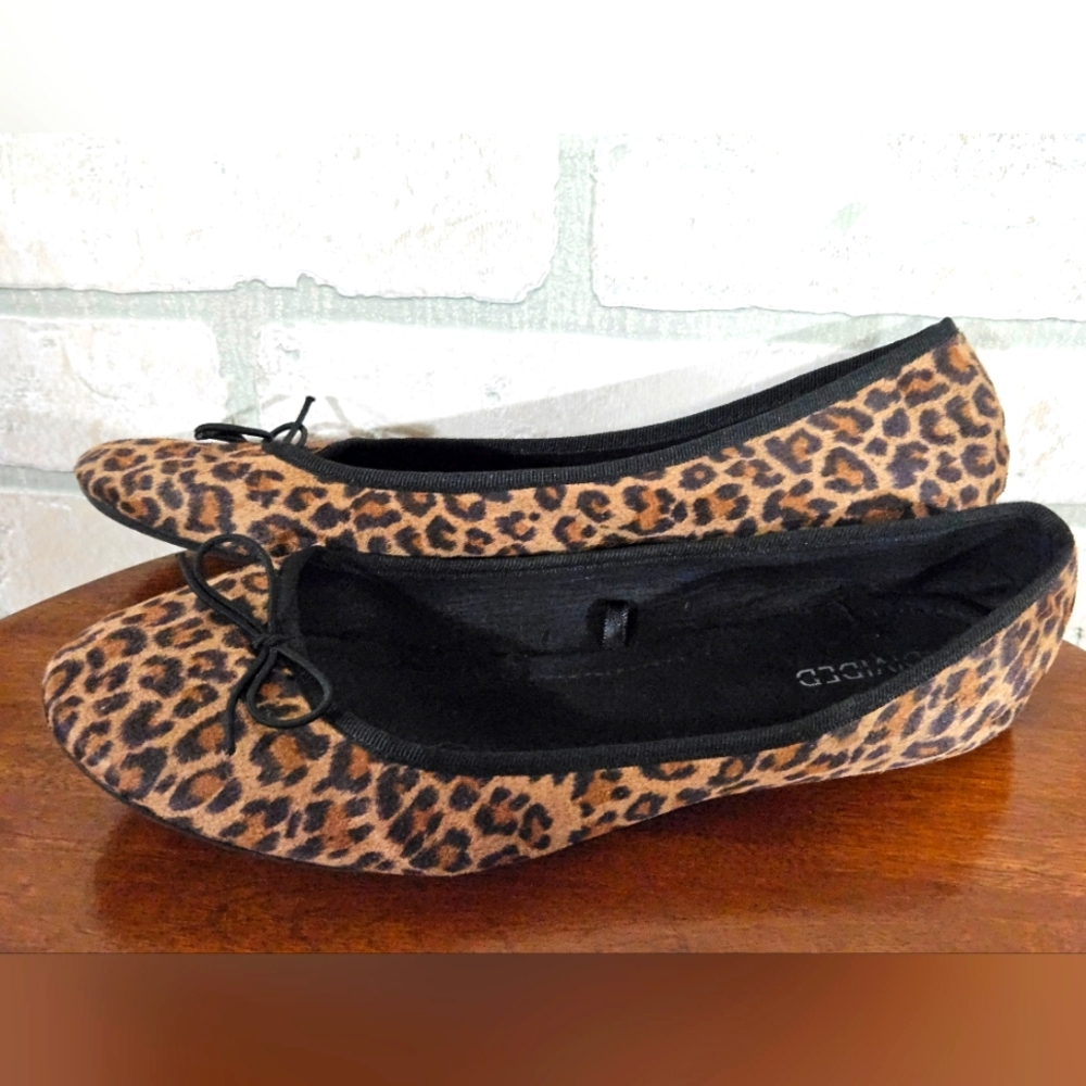 Women's Leopard Print Flats Size 8.5